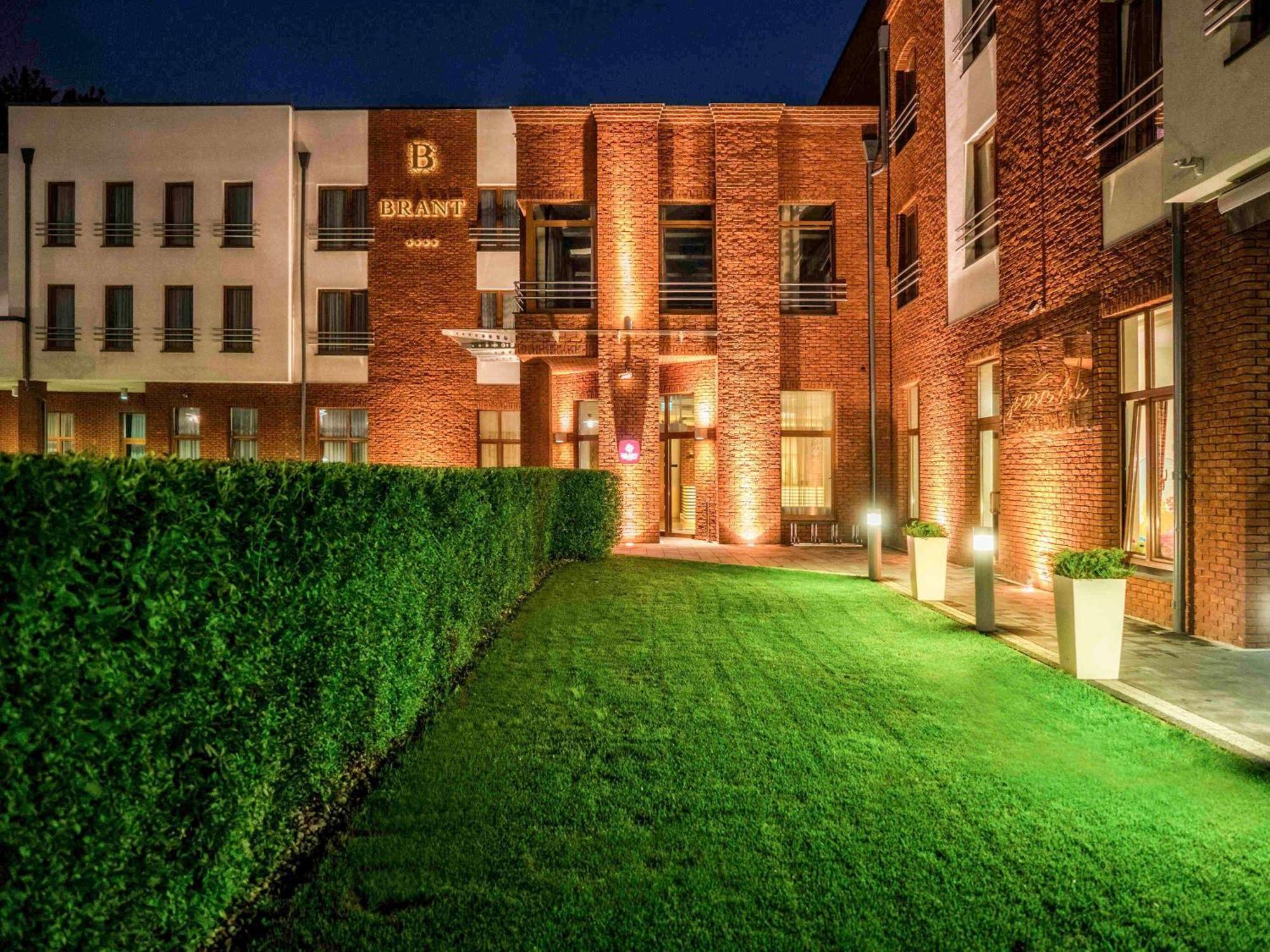 Mercure Wiazowna Brant Экстерьер фото