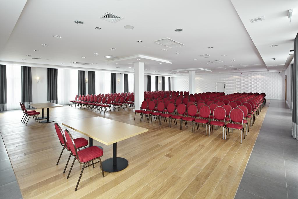 Mercure Wiazowna Brant Экстерьер фото